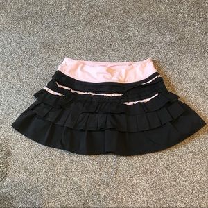 Women’s lululemon Back on Track Skirt Size 4